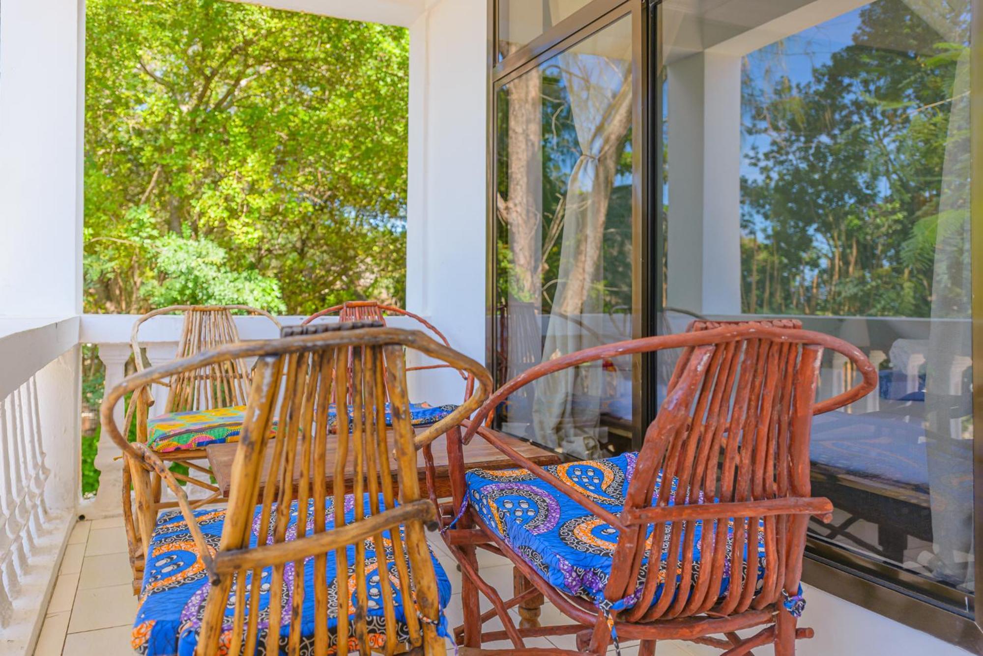 Marea Boutique Hotel Джамбиани Экстерьер фото