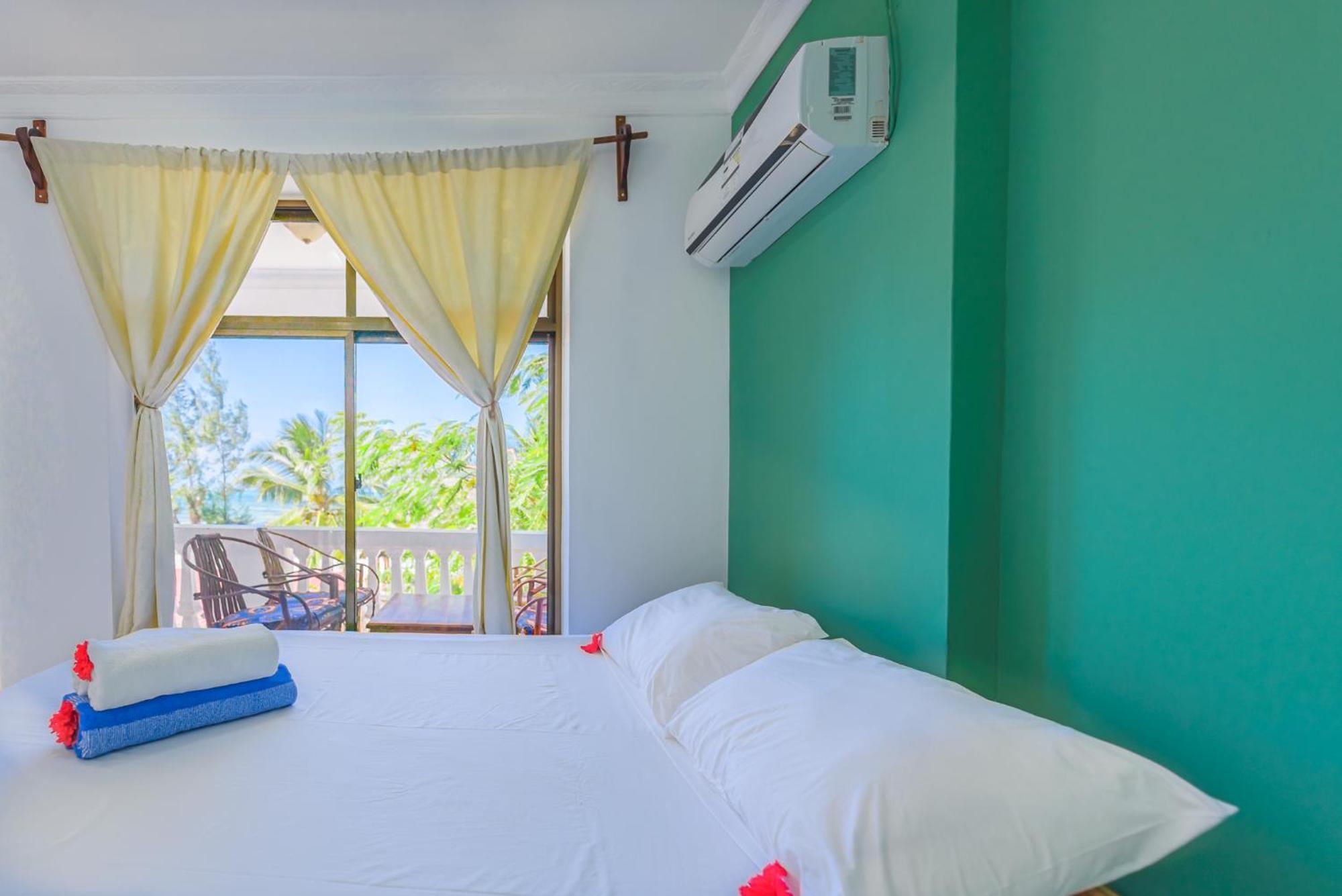 Marea Boutique Hotel Джамбиани Экстерьер фото
